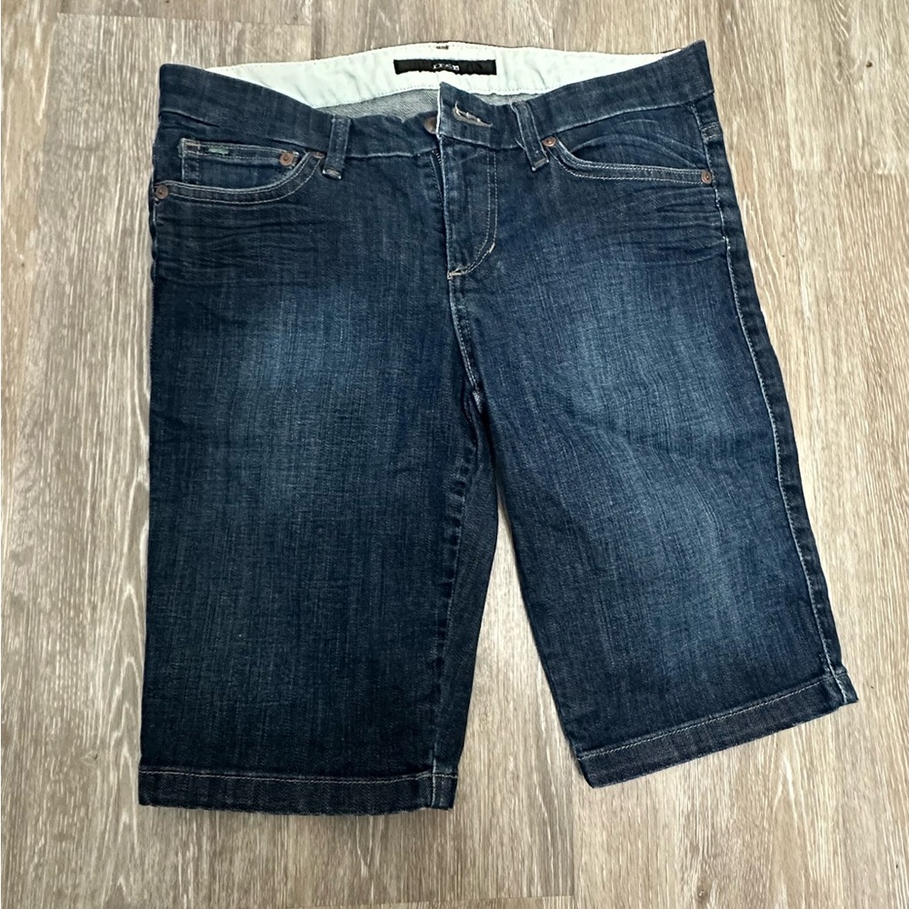 Joe's Jeans Classic Blue Denim Bermuda shorts are a size 28.
